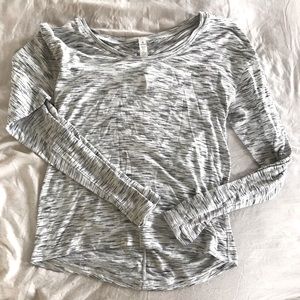 Lululemon long sleeve workout shirt